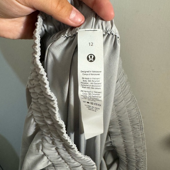 Lululemon women’s pants size 12 BNWT - Picture 4 of 4